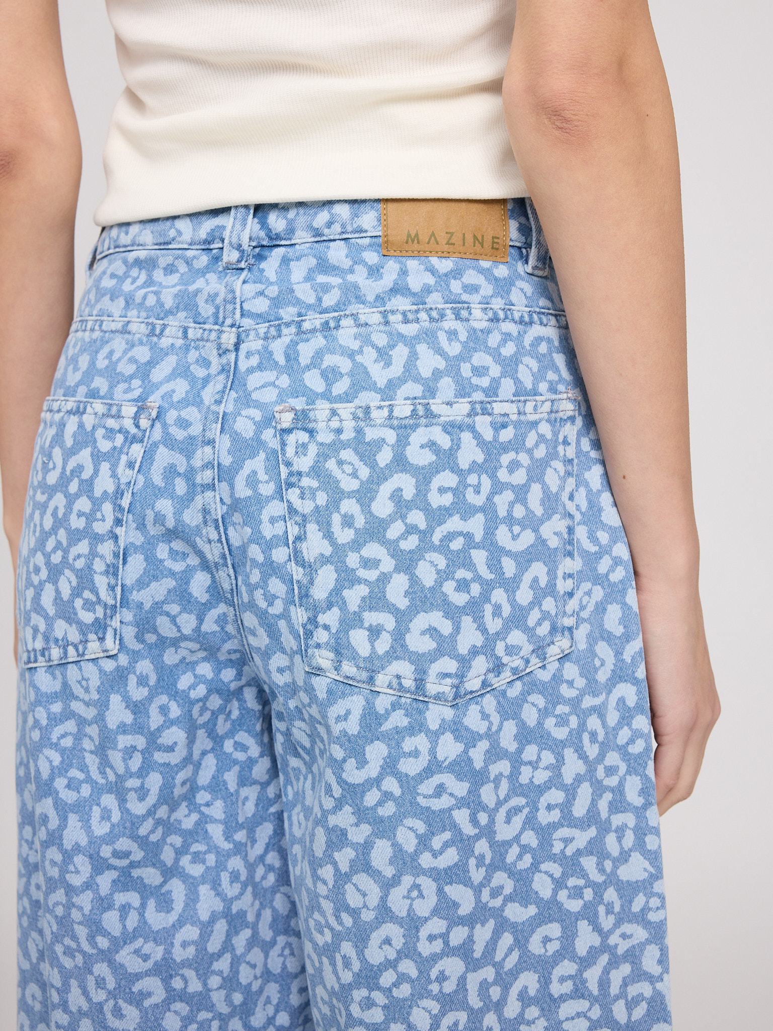 ALMA PRINTED BARREL LEG DENIM GOTS Hose light blue wash