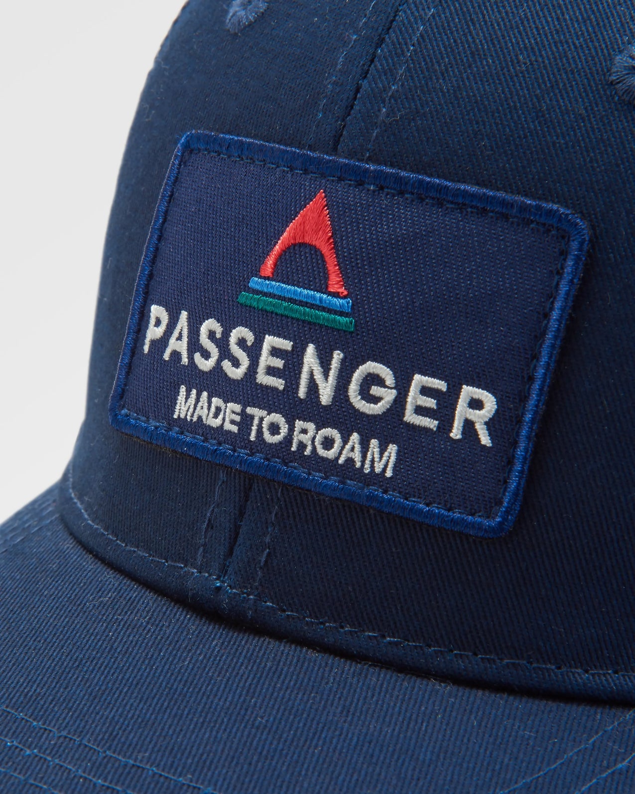 PASSENGER - CORE recycelte Baumwoll-Trucker-Kappe - marineblau