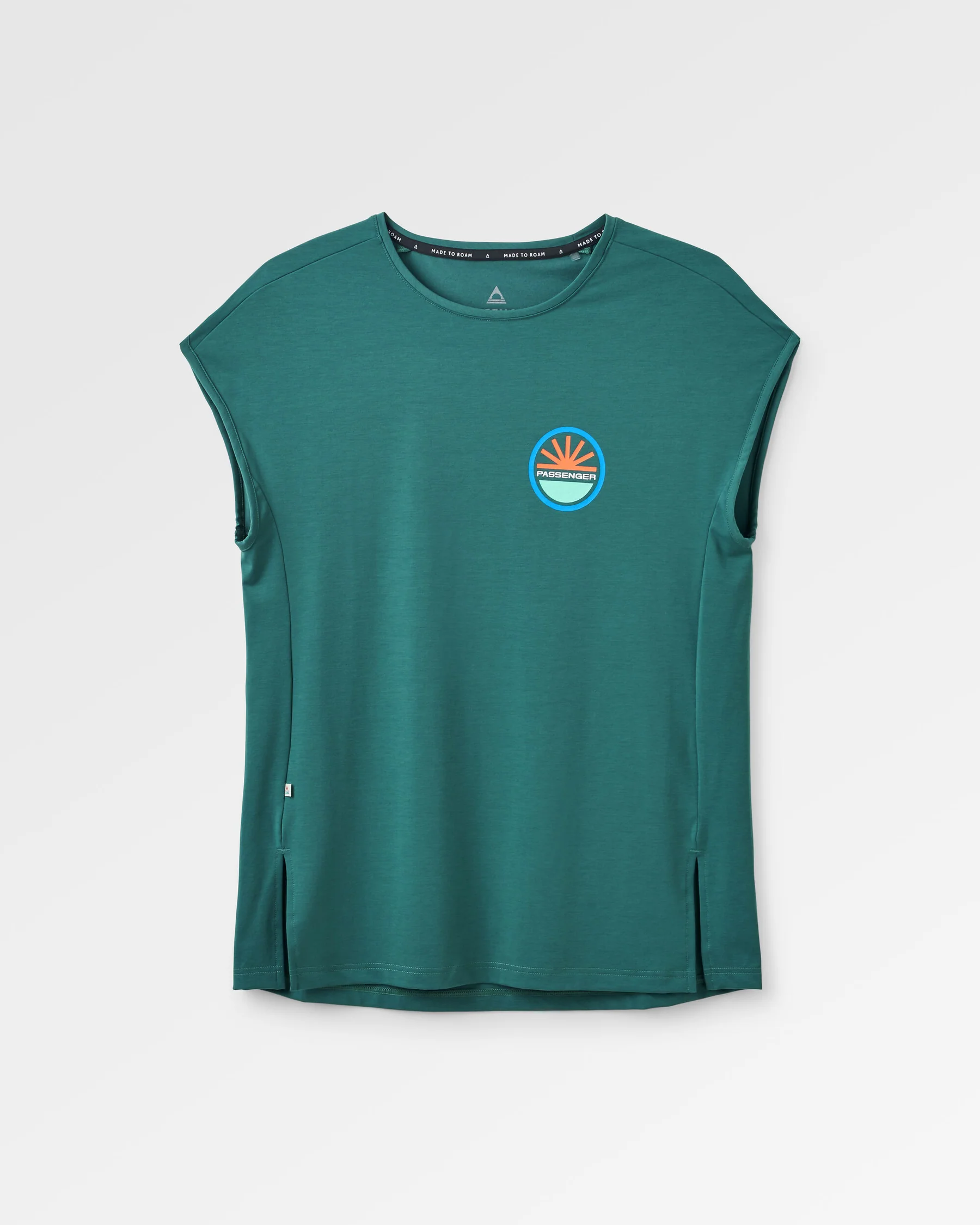 PASSENGER - CHASE THE LIGHT Drirelease® Active T-Shirt - deep ocean