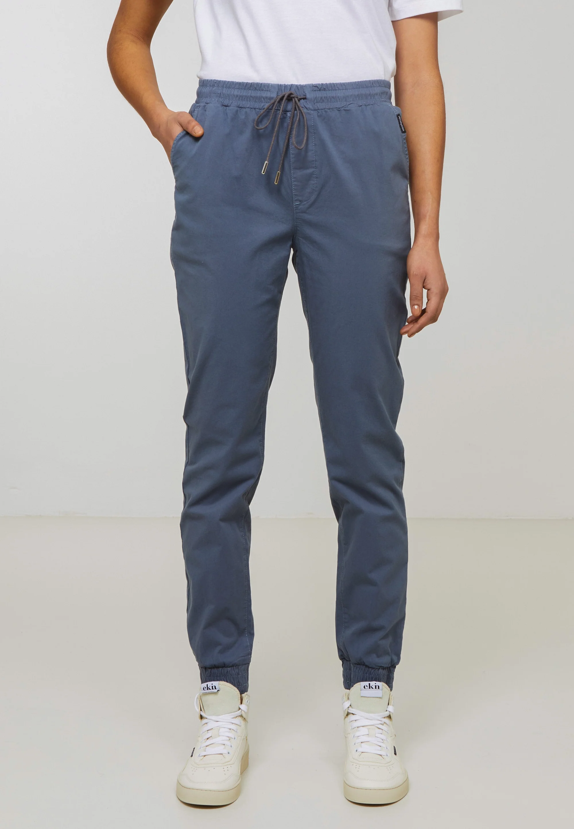 CALATHEA CHINO Hose - dove blue