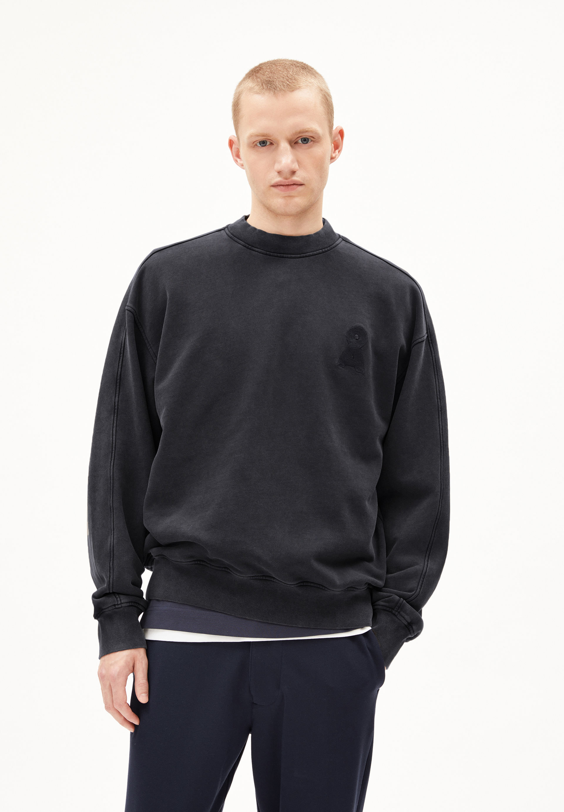 ARMEDANGELS - EMAAL GMT DYE Sweatshirt black washed
