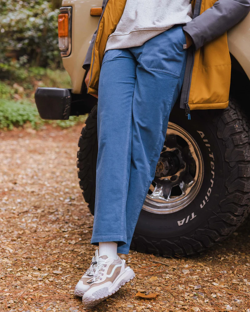 PASSENGER - AVIAN CORD TROUSER Cordhose dark denim