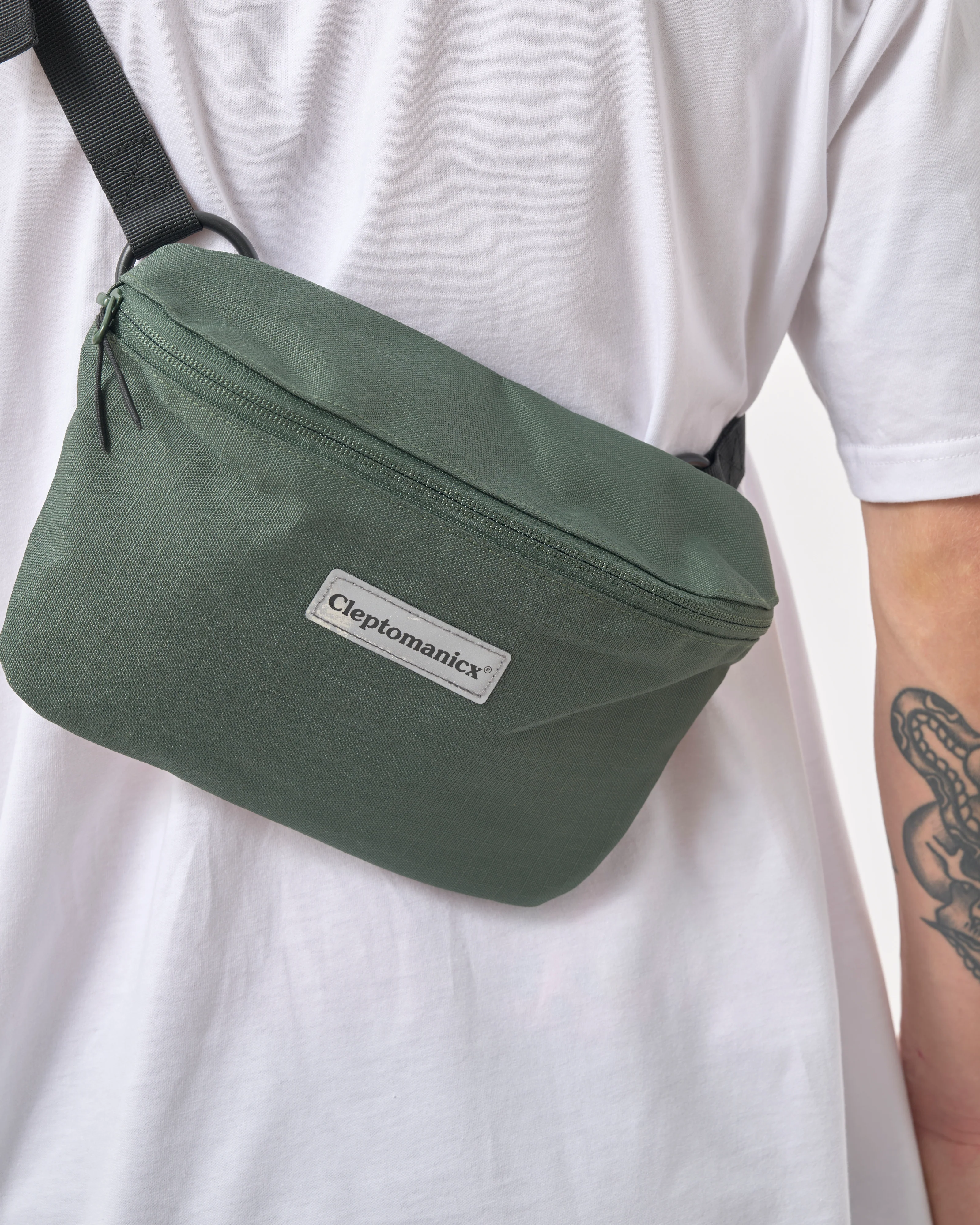 CLEPTOMANICX - TAP CLASSIC - Tasche Laurel Wreath