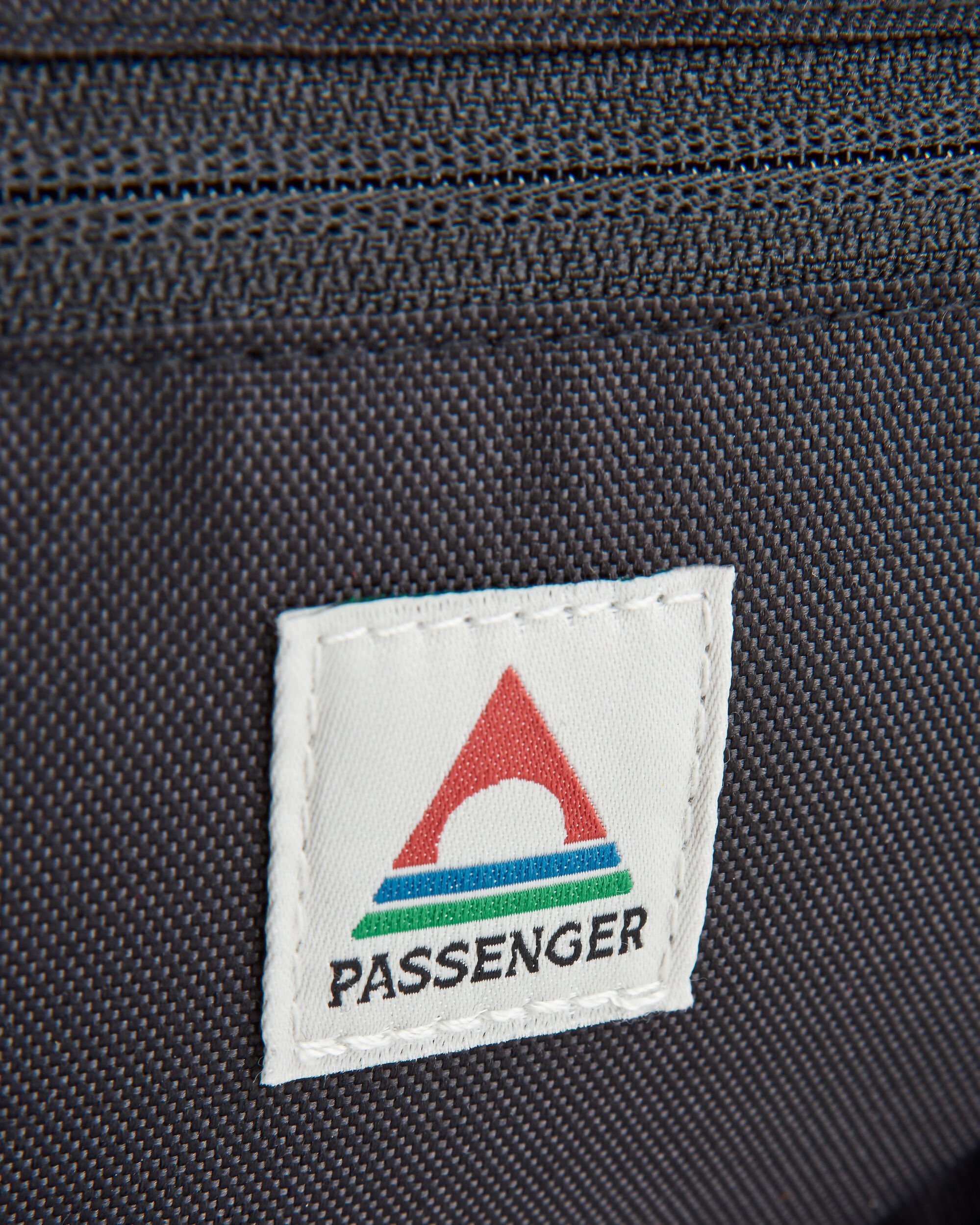 PASSENGER - BOONDOCKER recycelte Hüfttasche - black