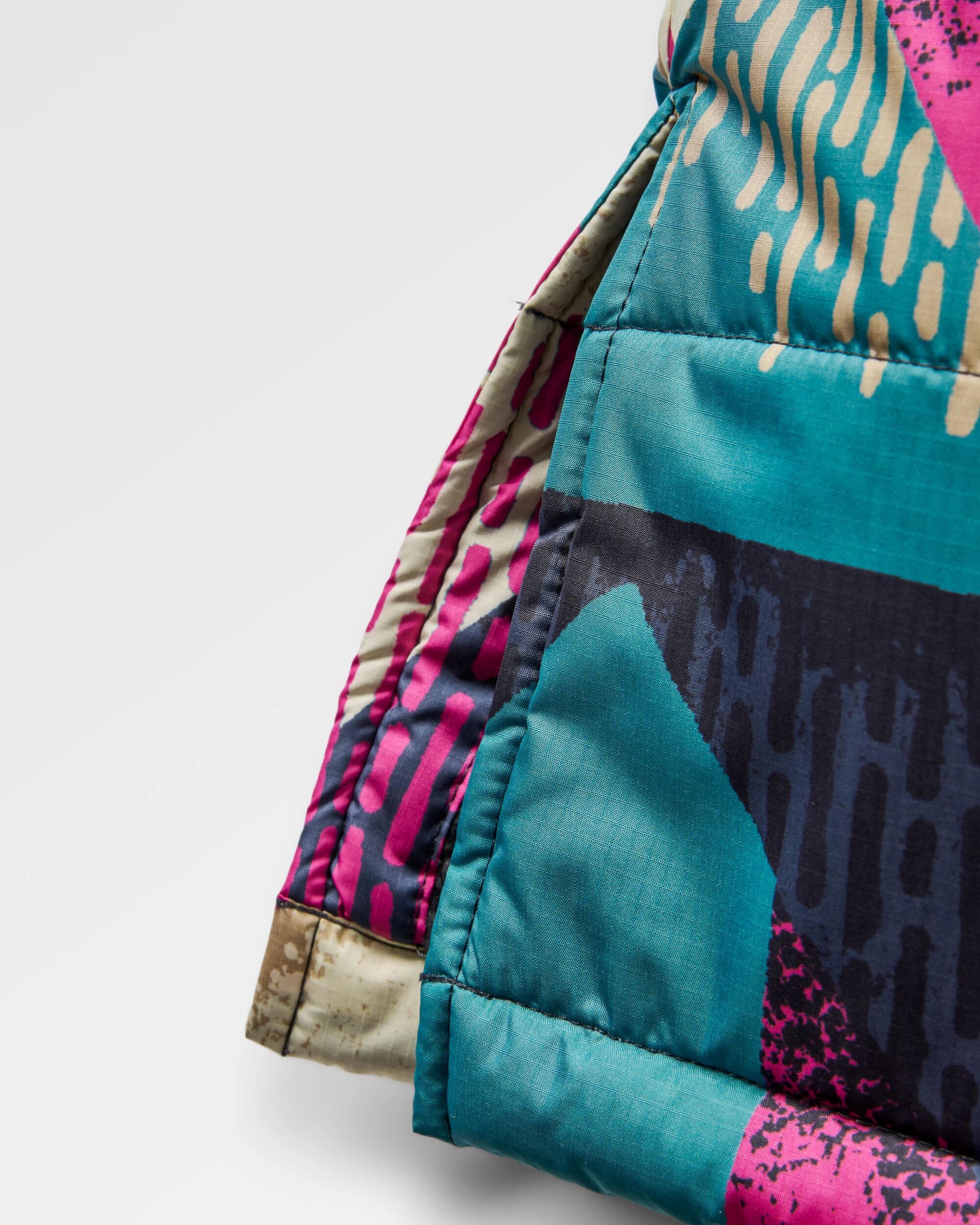 PASSENGER - WAVES Sherpa Gefütterter Surf-Poncho - Mosaic Mountain Charcoal