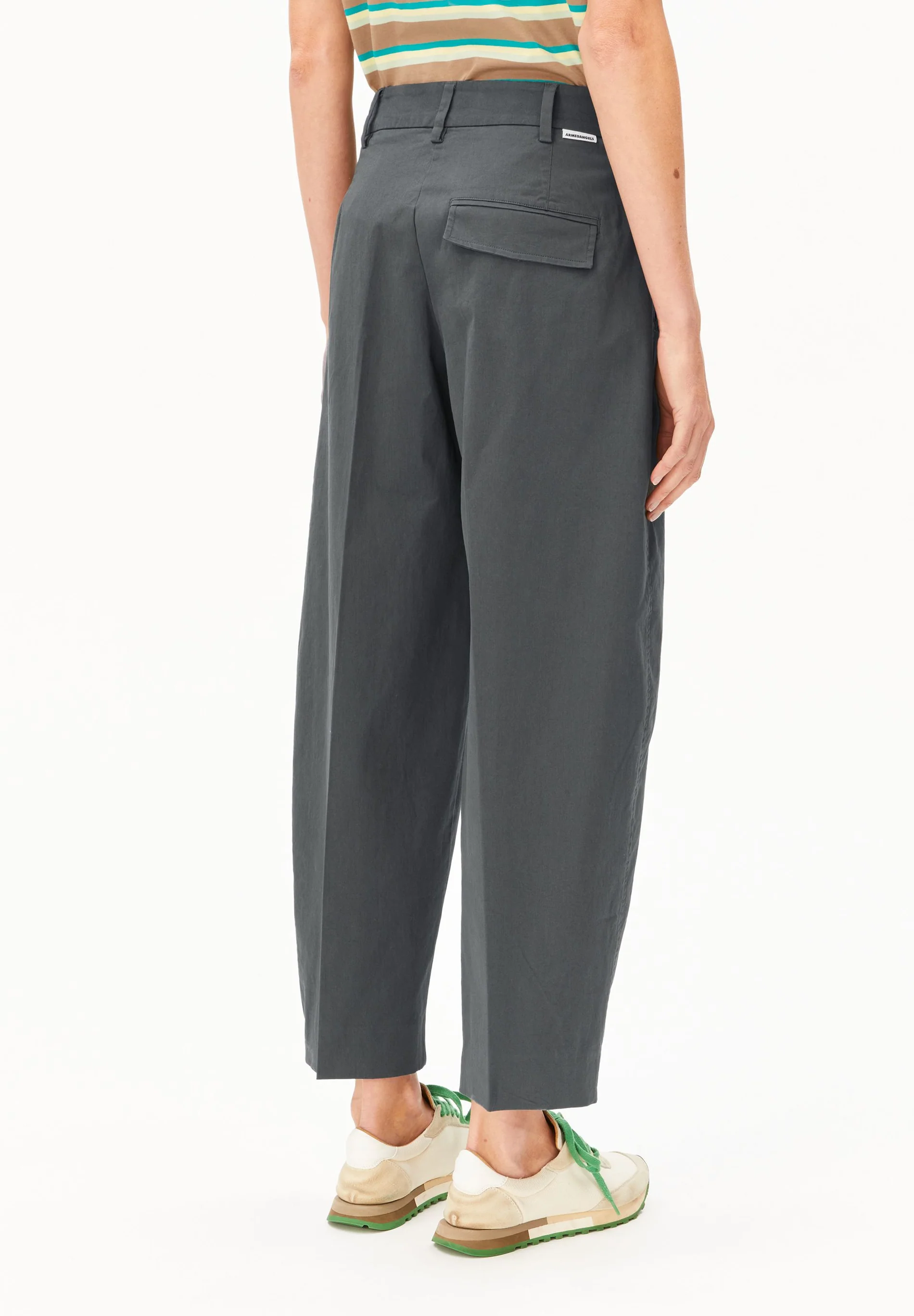 ARMEDANGELS - BARREL LEG TWILL PANT Stoffhose space steel