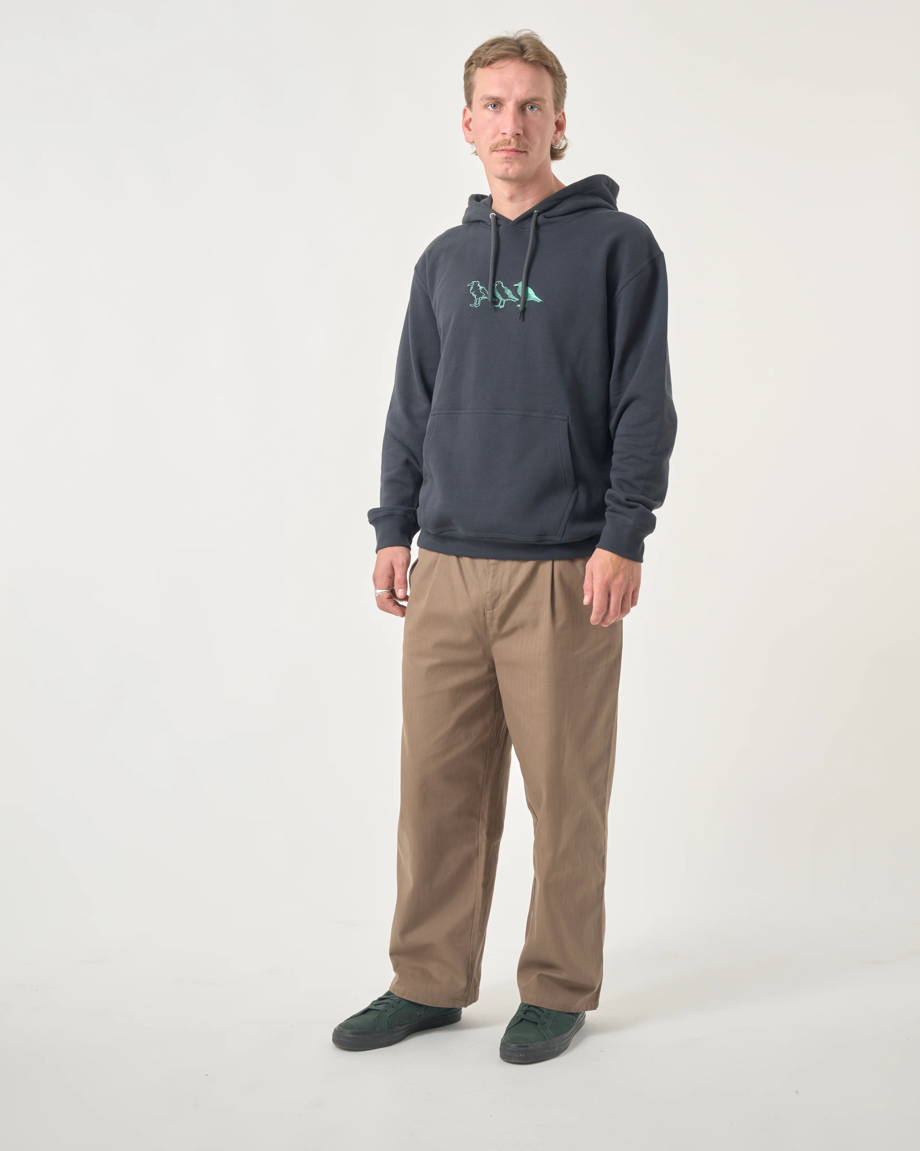 CLEPTOMANICX - SCRIBBLE GULL GRAPHIC HOODED Kapuzenpullover blue graphite
