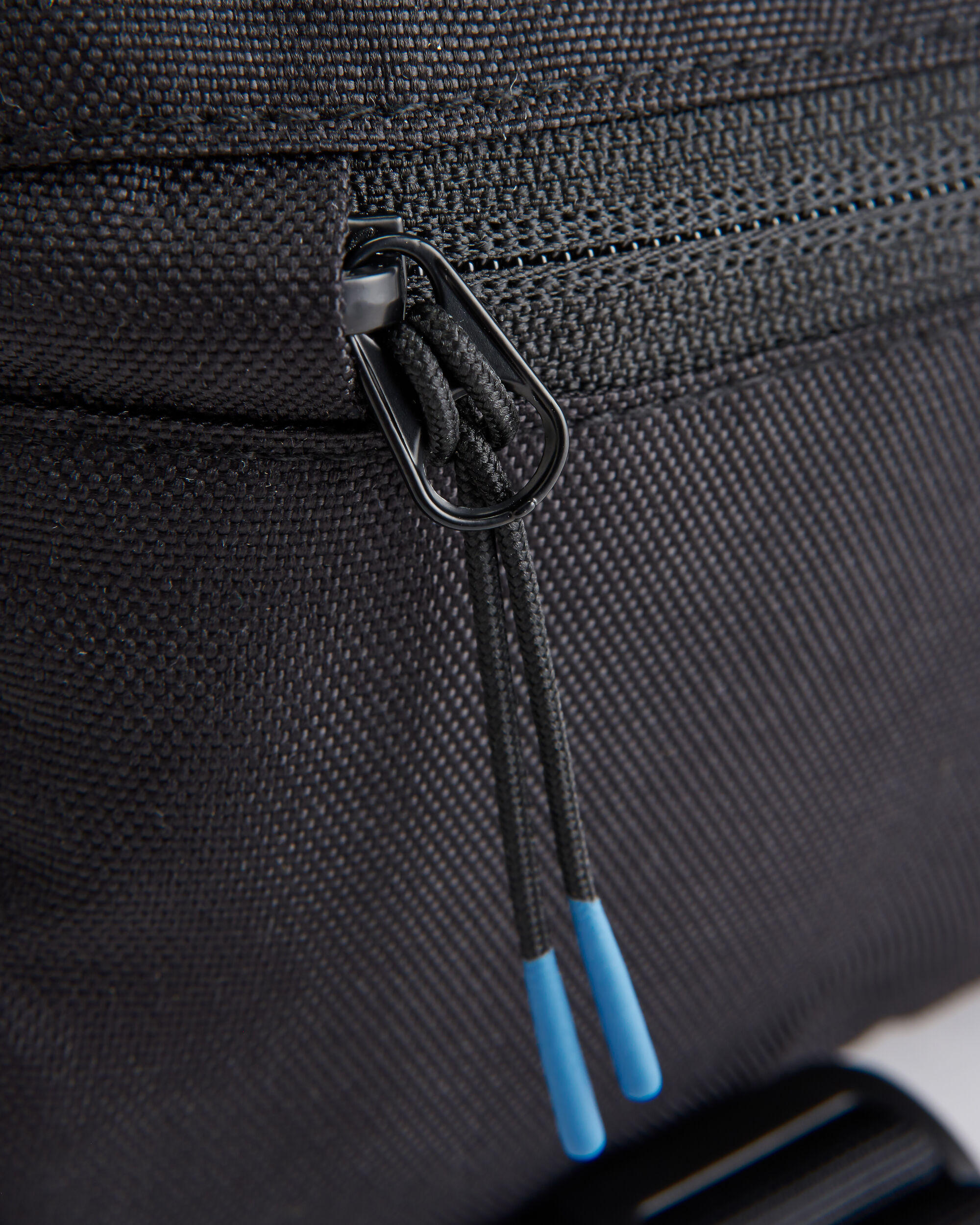PASSENGER - BOONDOCKER Recycelte Hüfttasche - black