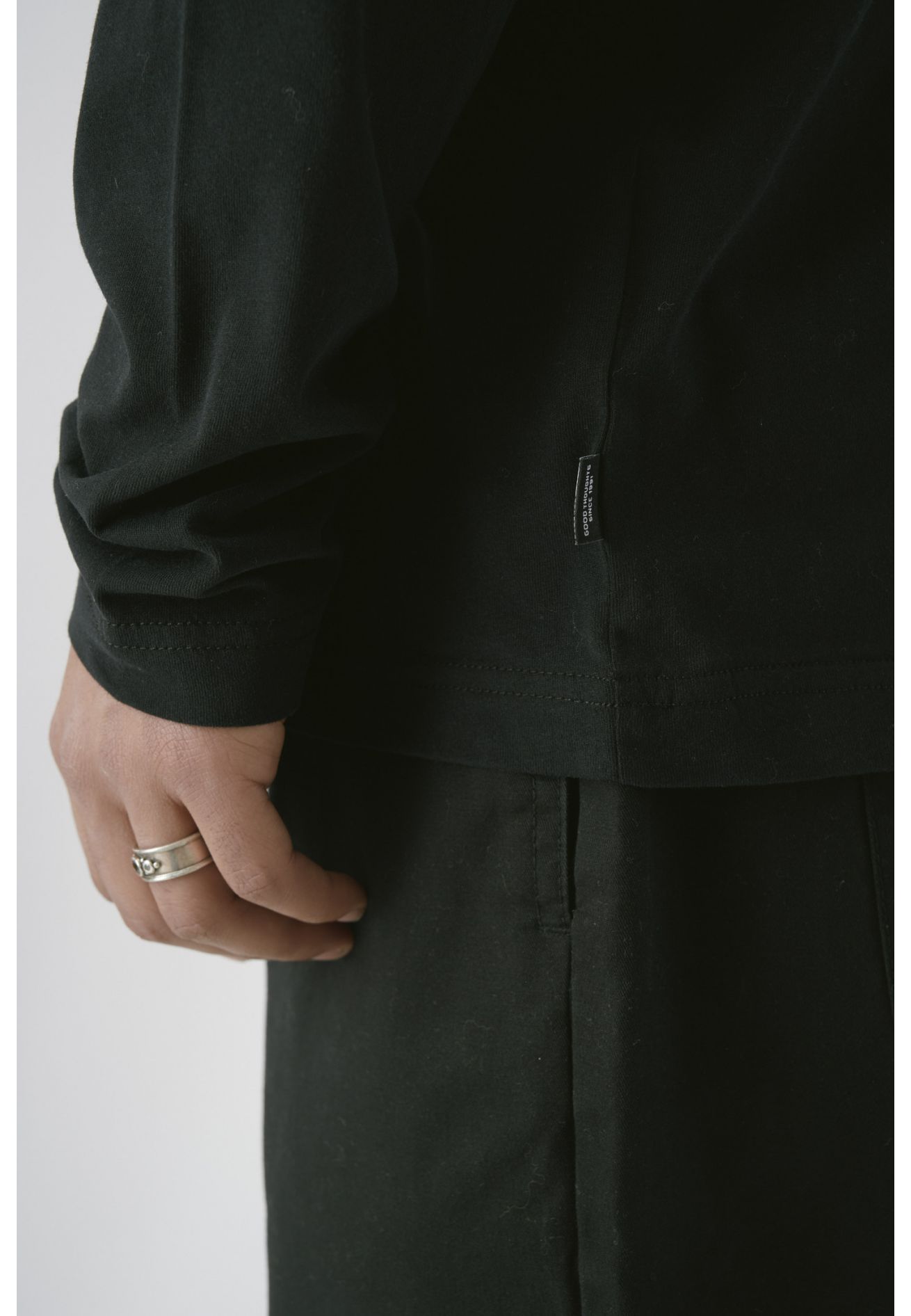 CLEPTOMANICX - LIGULL Longsleeve black