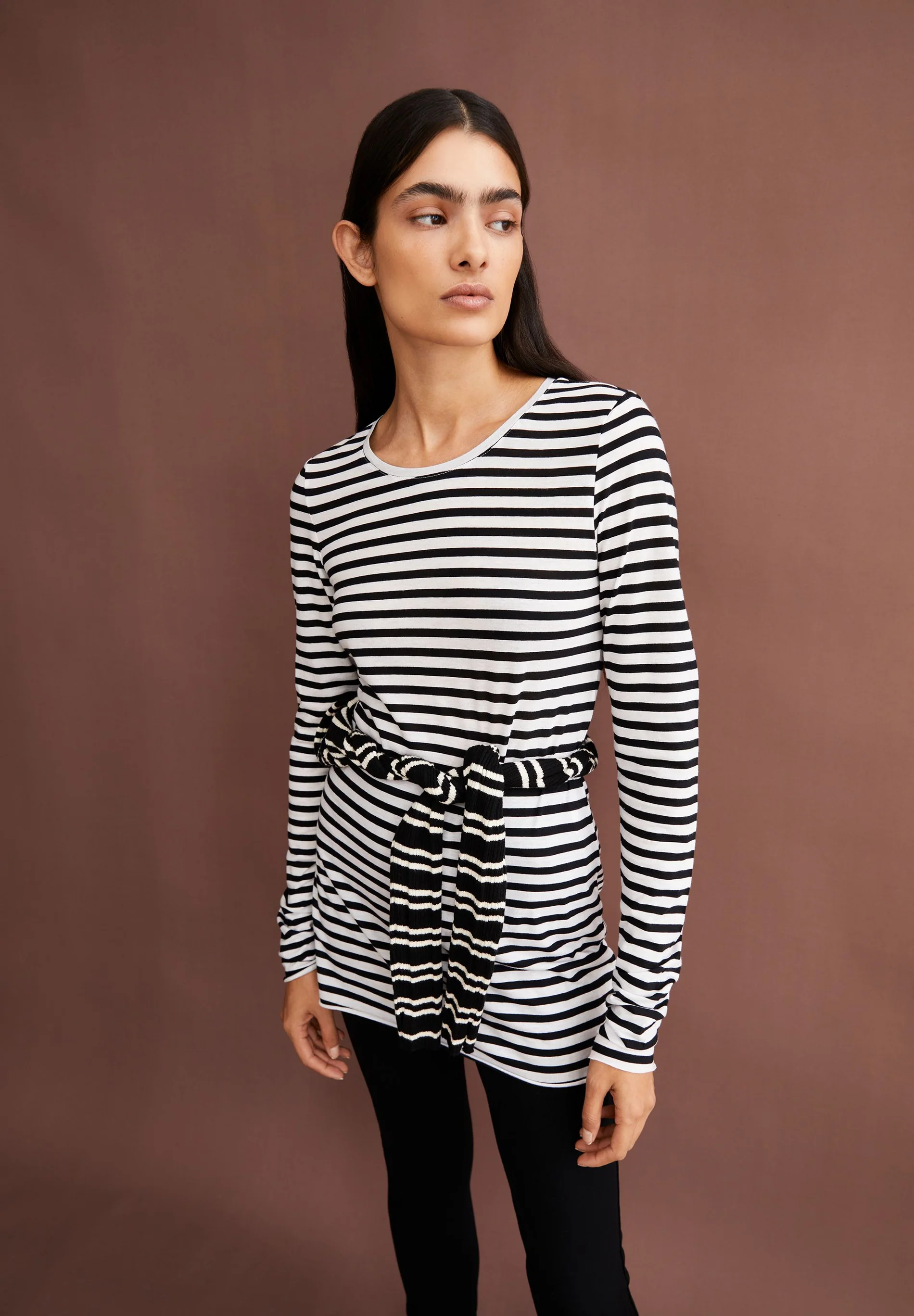 ARMEDANGELS - EINIAARA STRIPES SOFT GOTS Longsleeve white-black