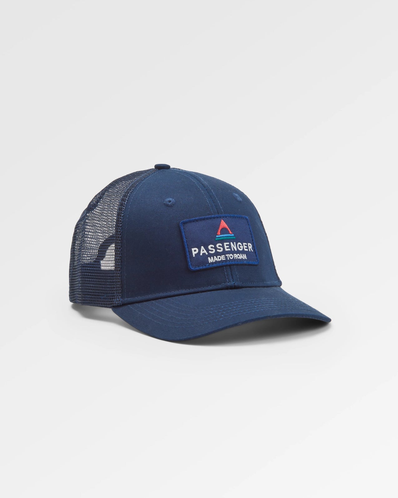 PASSENGER - CORE recycelte Baumwoll-Trucker-Kappe - marineblau