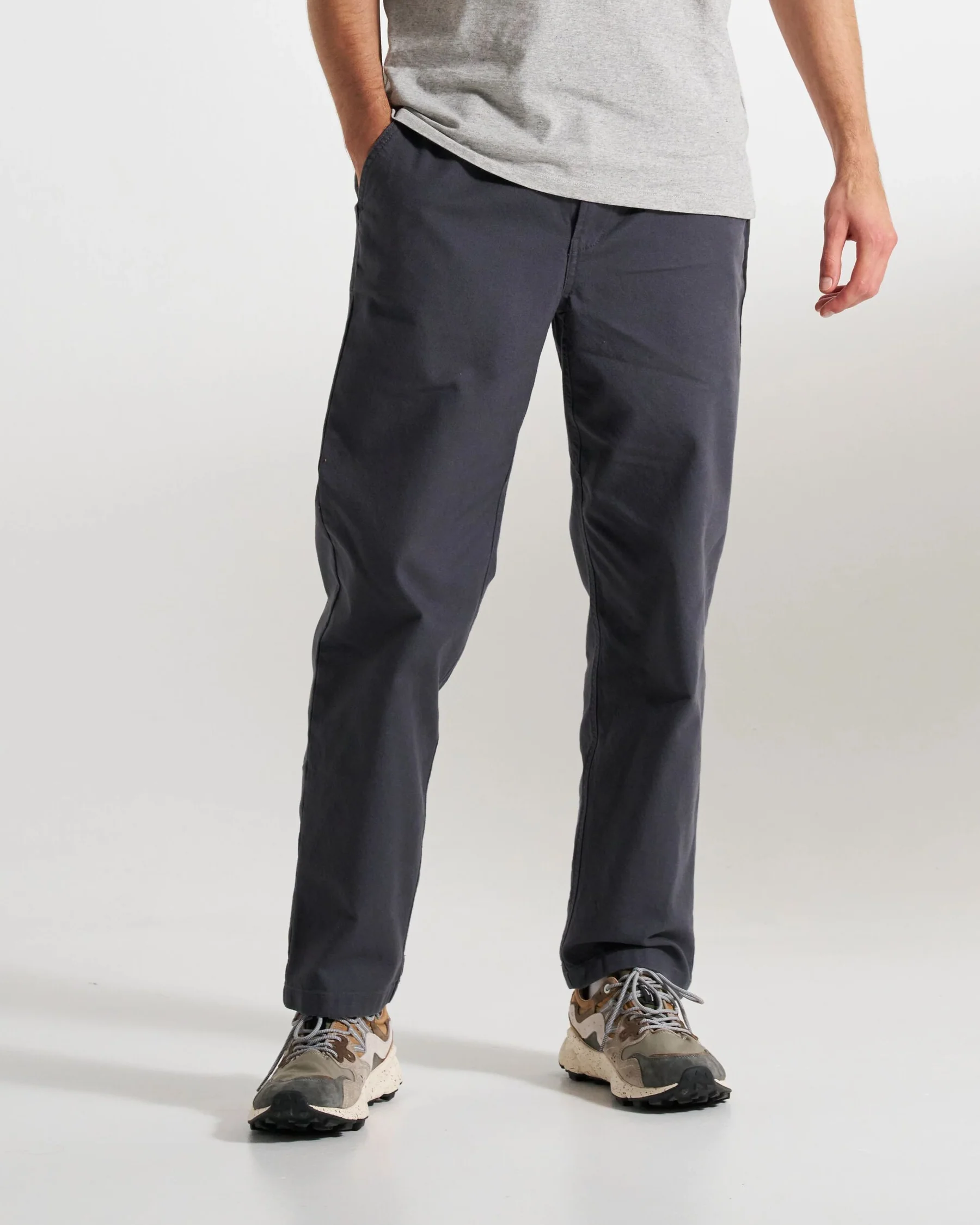 PASSENGER - ADVENTURER ORGANIC ANVAS TROUSERS Hose charcoal
