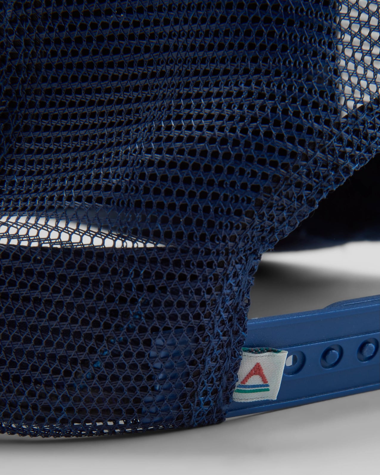 PASSENGER - CORE recycelte Baumwoll-Trucker-Kappe - marineblau