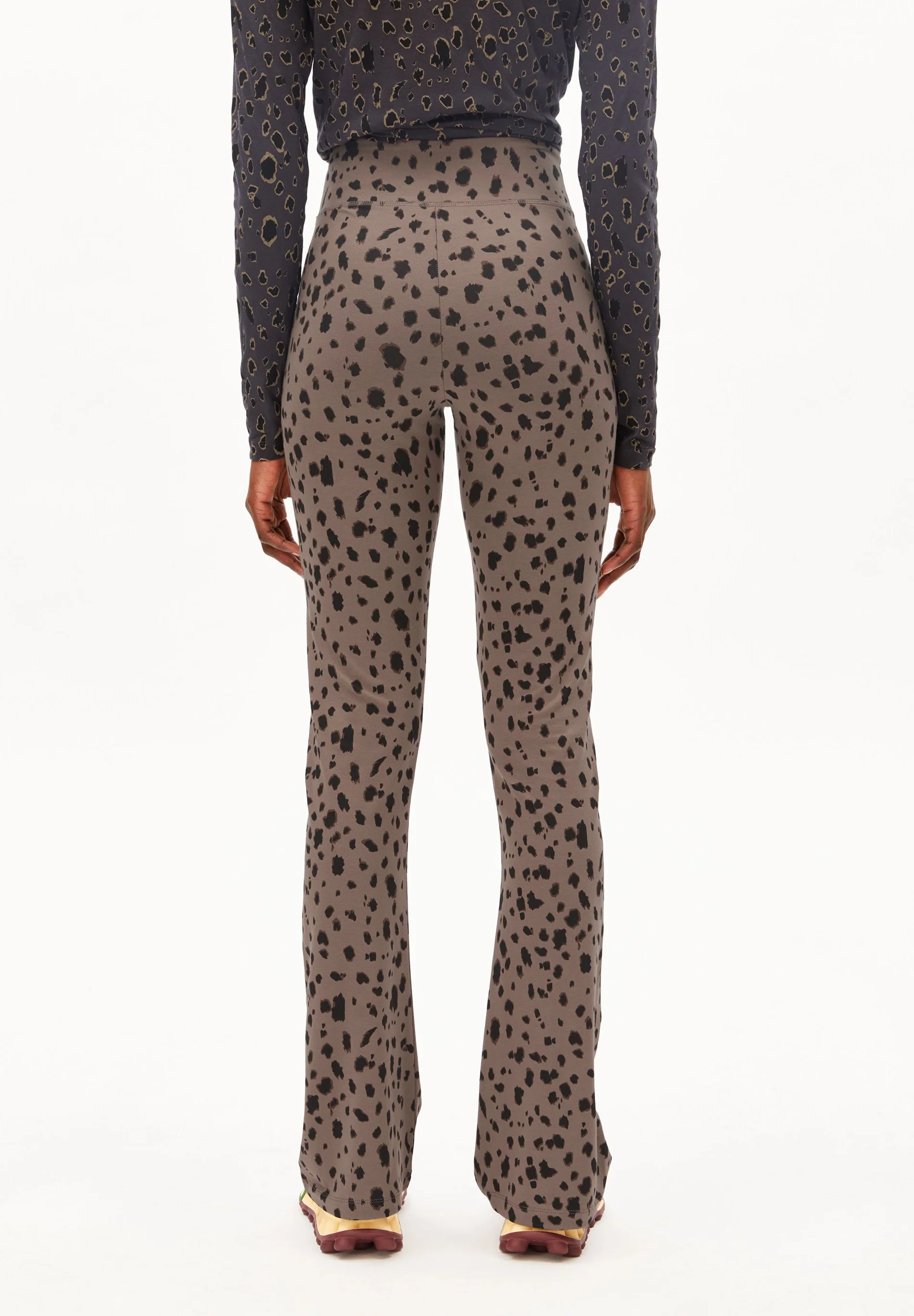 ARMEDANGELS - LEO THEMAA Leggings walnut cream