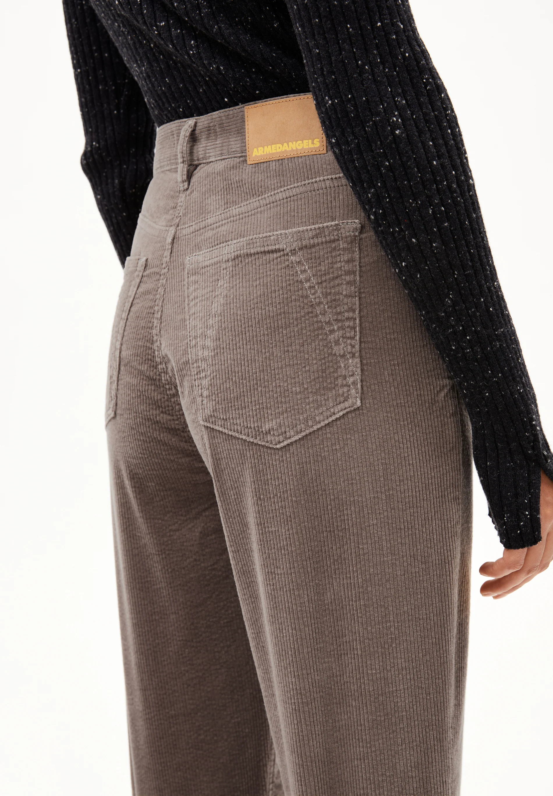 ARMEDANGELS - AAIKALA CORDUROY Cordhose walnut cream