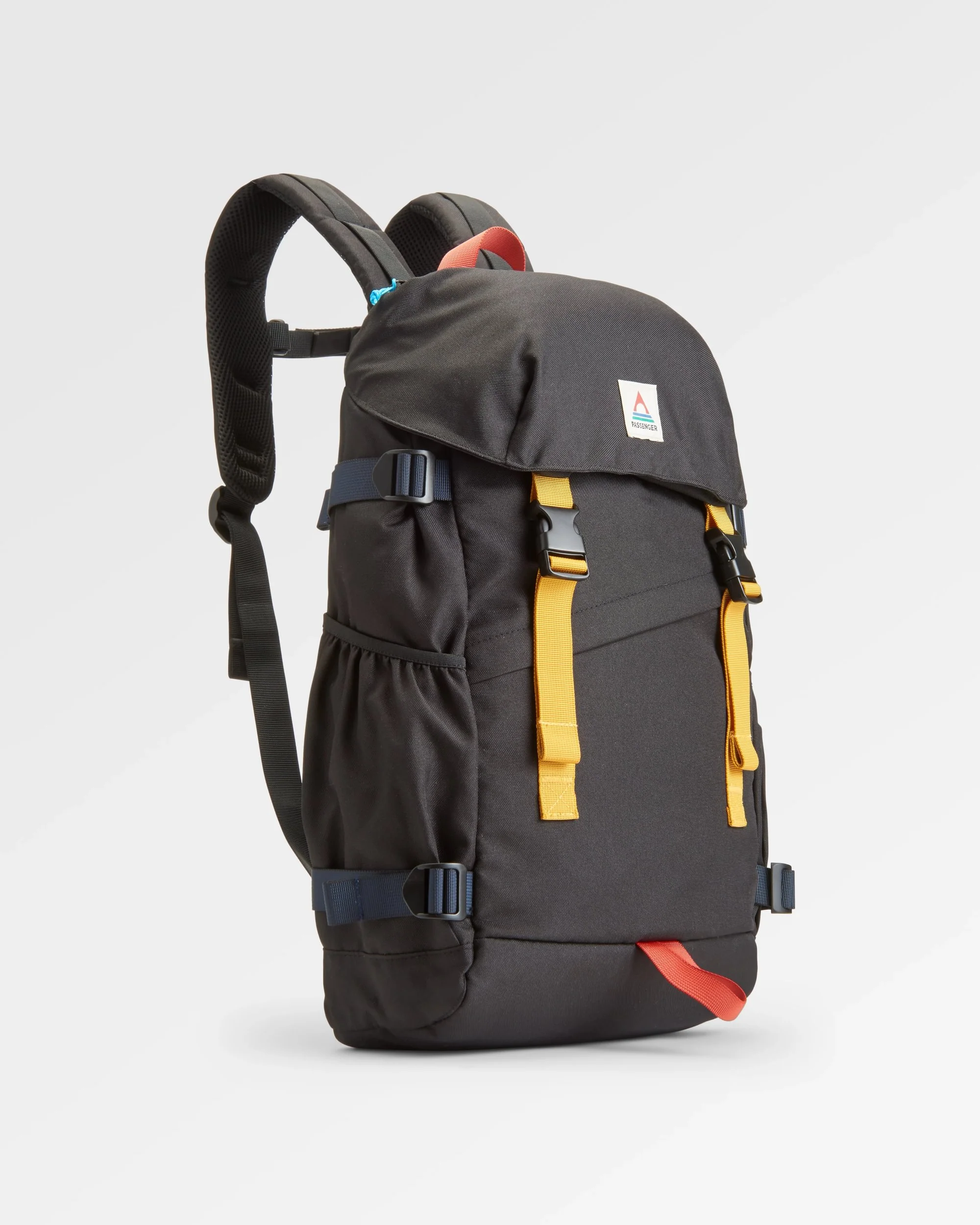 PASSENGER - BOONDOCKER Recycelter 26L Rucksack - black