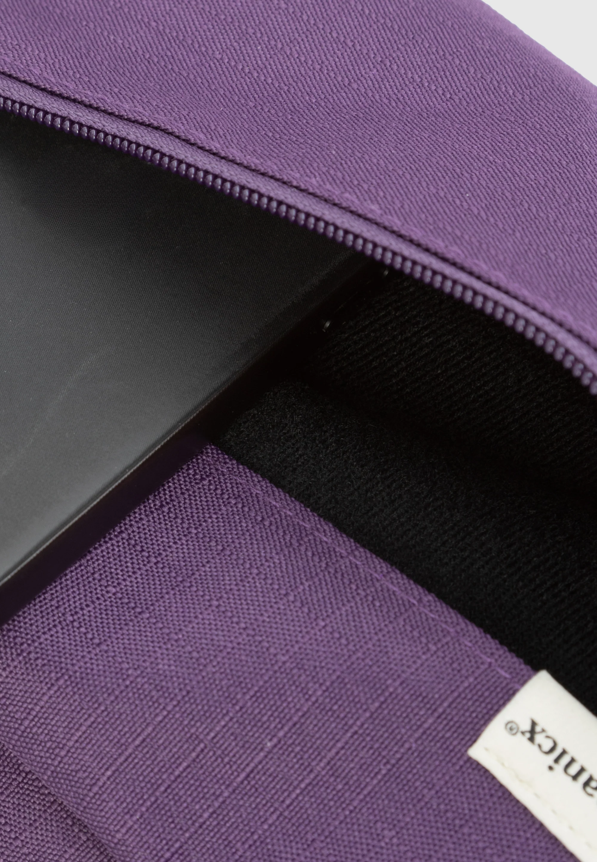 CLEPTOMANICX - HIPBAG TAP S 2 Tasche montana grape