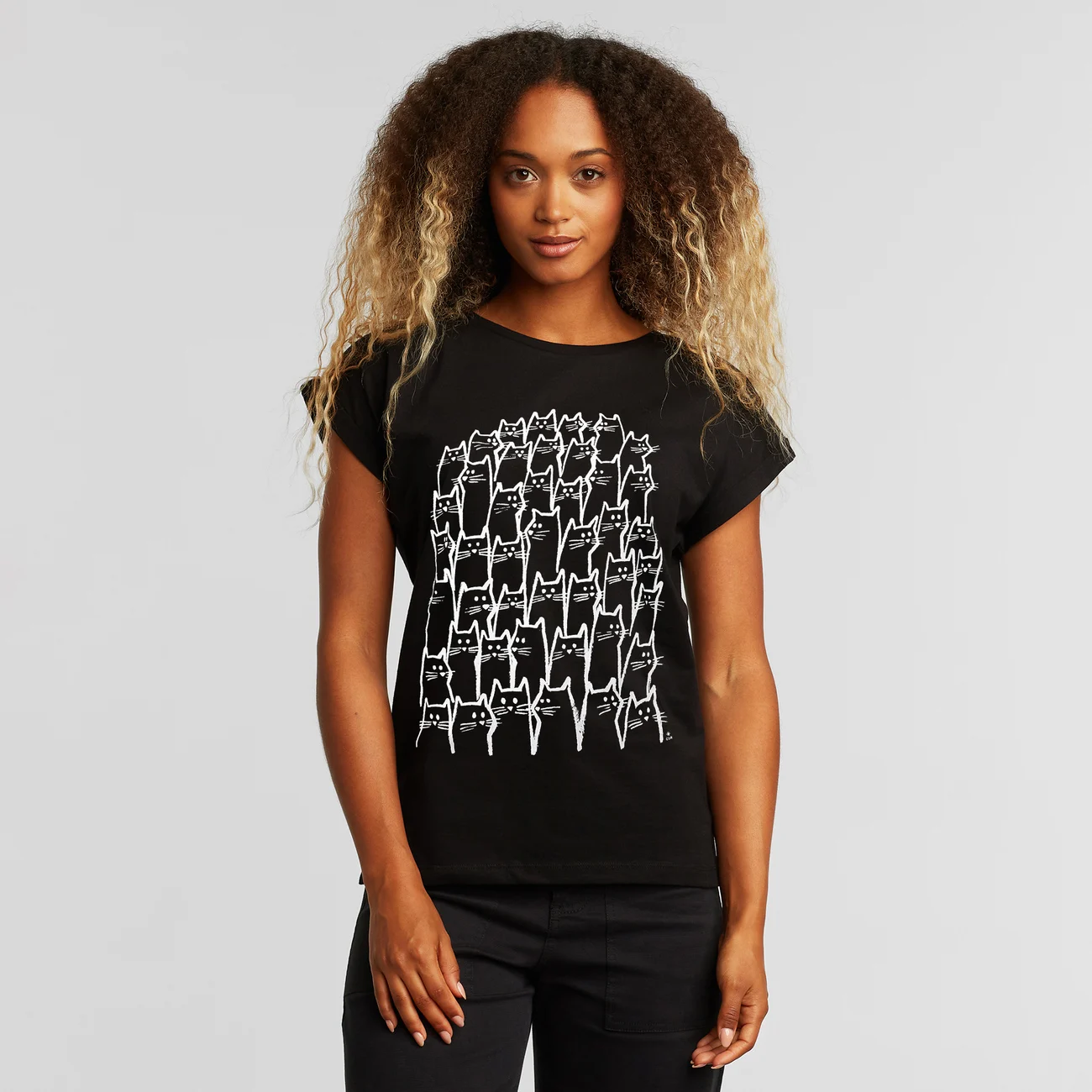 DEDICATED - CAT CROWD VISBY T-Shirt blackDEDICATED - CAT CROWD VISBY T-Shirt black