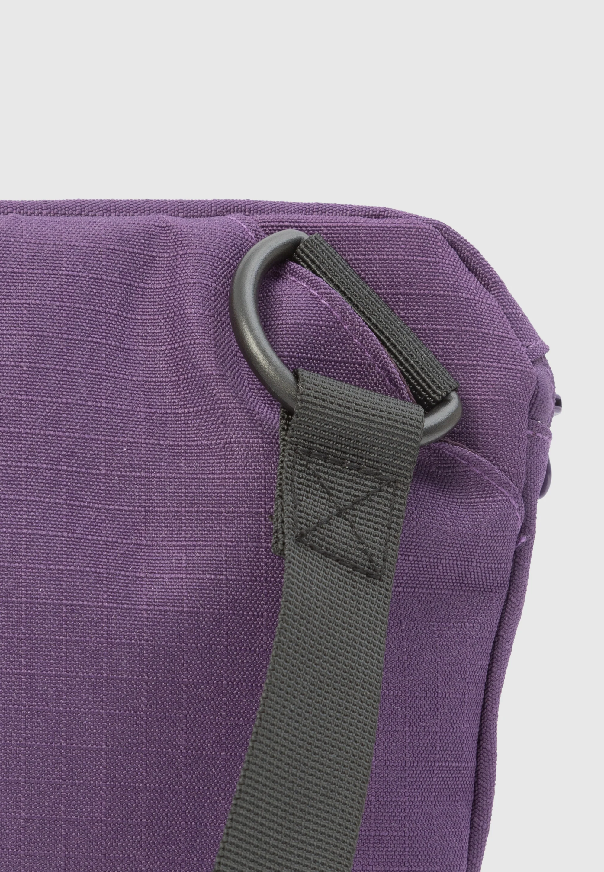 CLEPTOMANICX - TAP CLASSIC - Tasche  montana grape