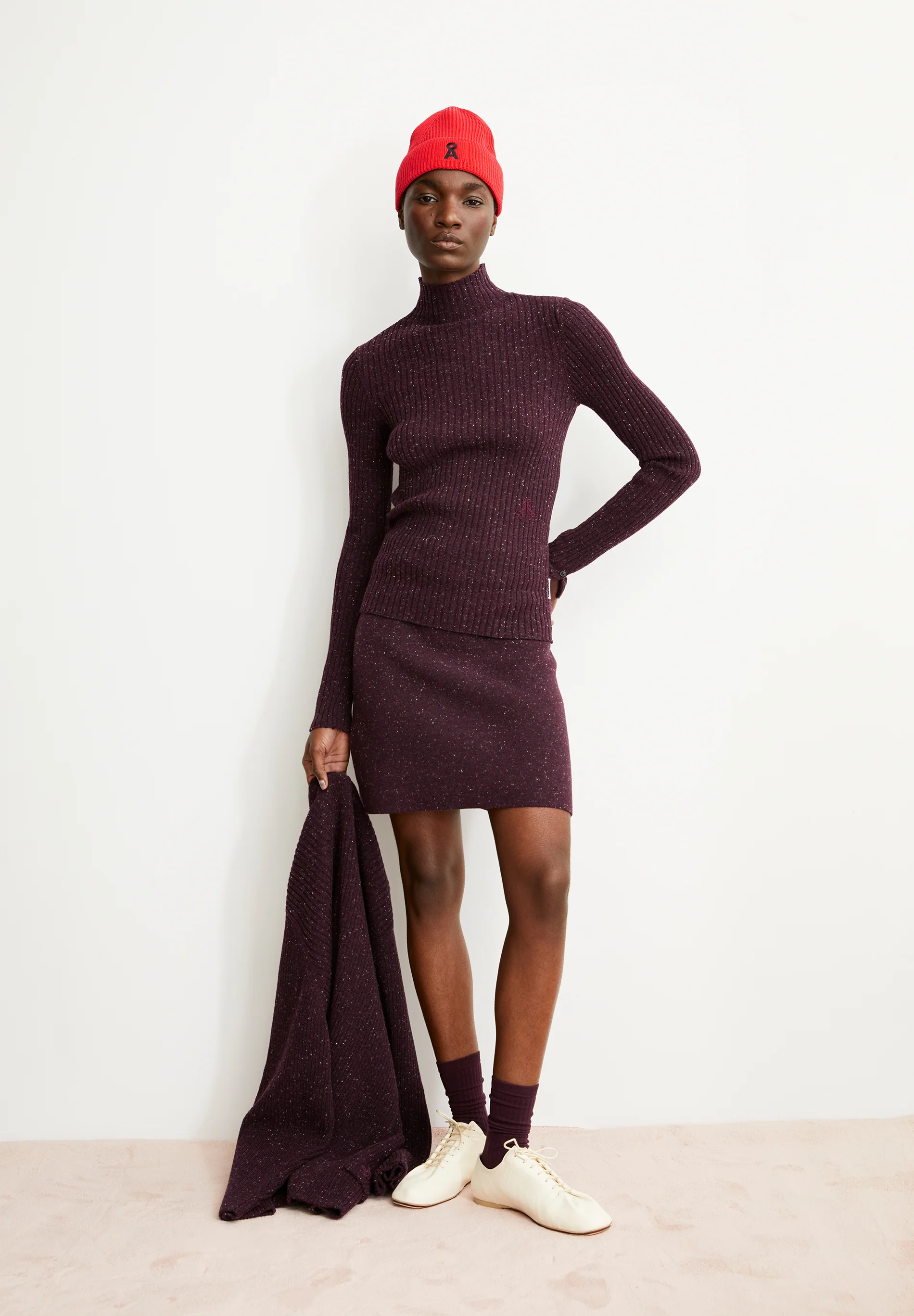 ARMEDANGELS - DARLAA TWEED Rock dark cranberry