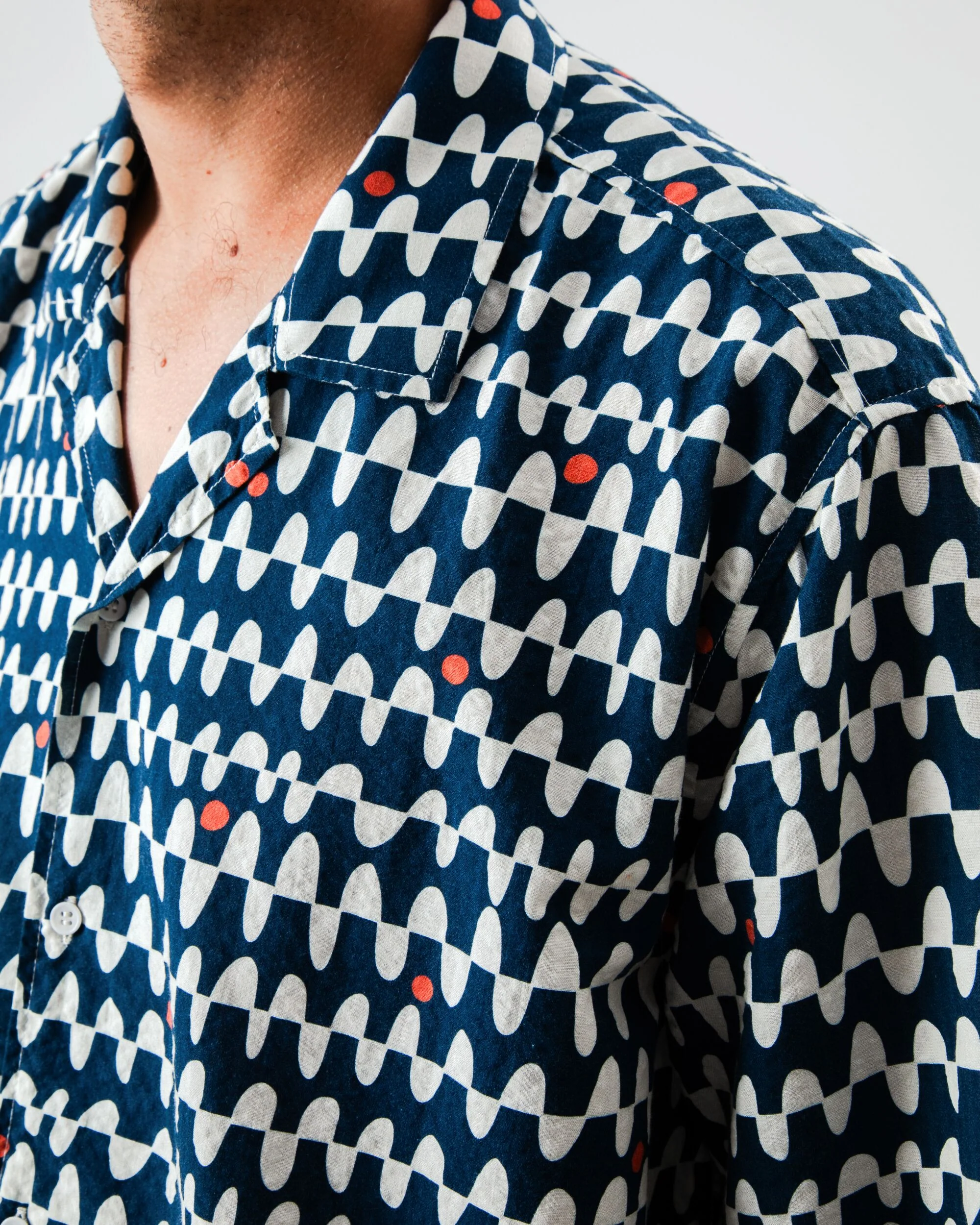 Fetziges Hemd mit Allover Print aus Bio-Baumwoll Mix von BRAVA Fabrics.