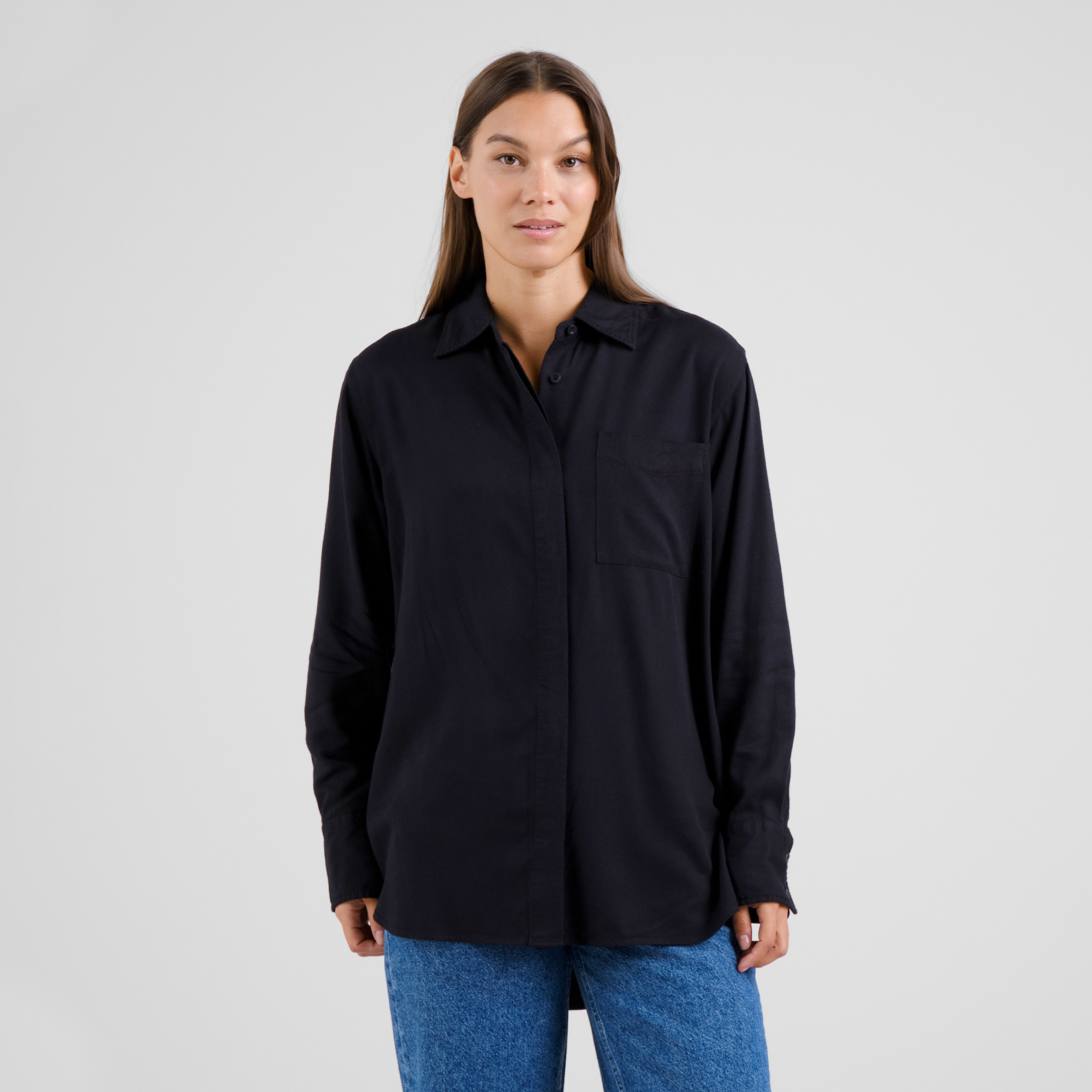 DEDICATED - KOSTA HEAVY VISKOSE SHIRT Shirt black