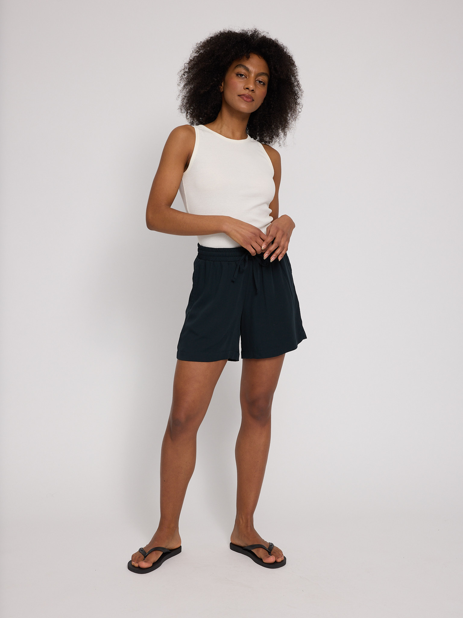 MAZINE - BORI DRAWSTRING ECOVERO SHORTS Hose black