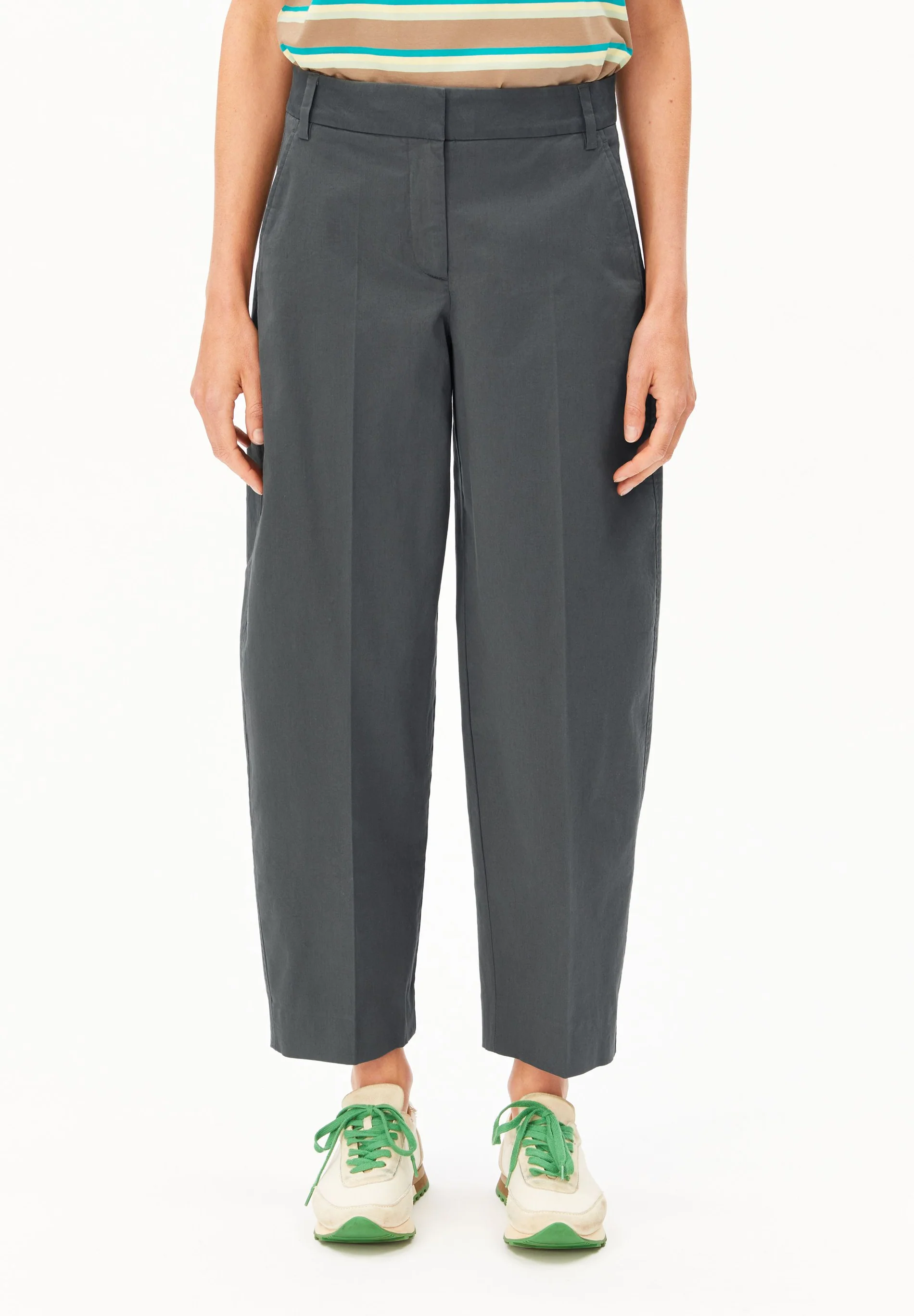ARMEDANGELS - BARREL LEG TWILL PANT Stoffhose space steel