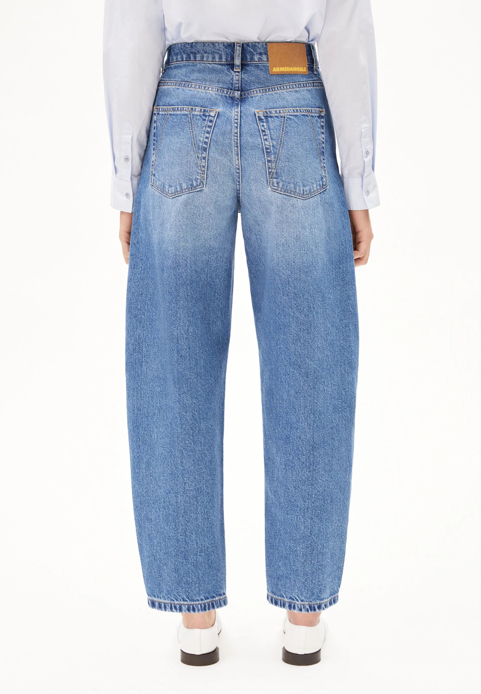 ARMEDANGELS - BAARLY HIGH WAIST Barrel Jeans crunchy