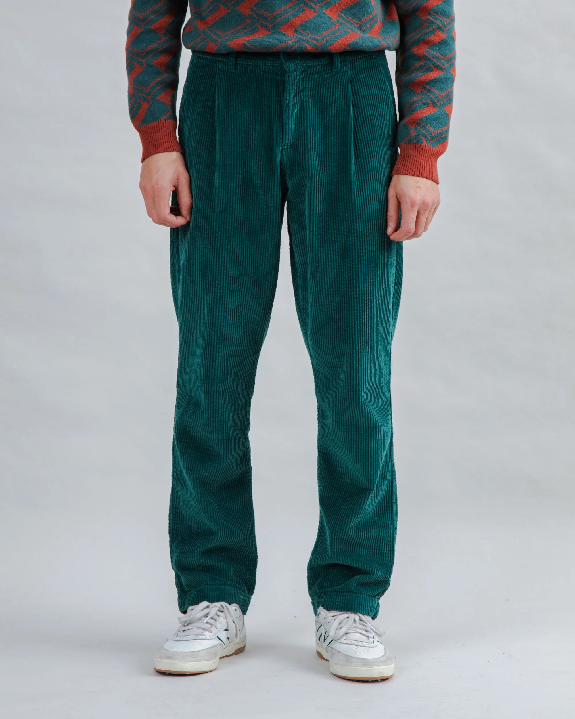 BRAVA  FABRICS - FRIDO CORDUROY Kord Hose green